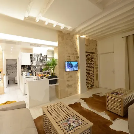 Les Patios Du Marais 2 *